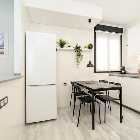 -Malagasunapts- Stylish City Centre Pool&Parking Dış mekan fotoğraf