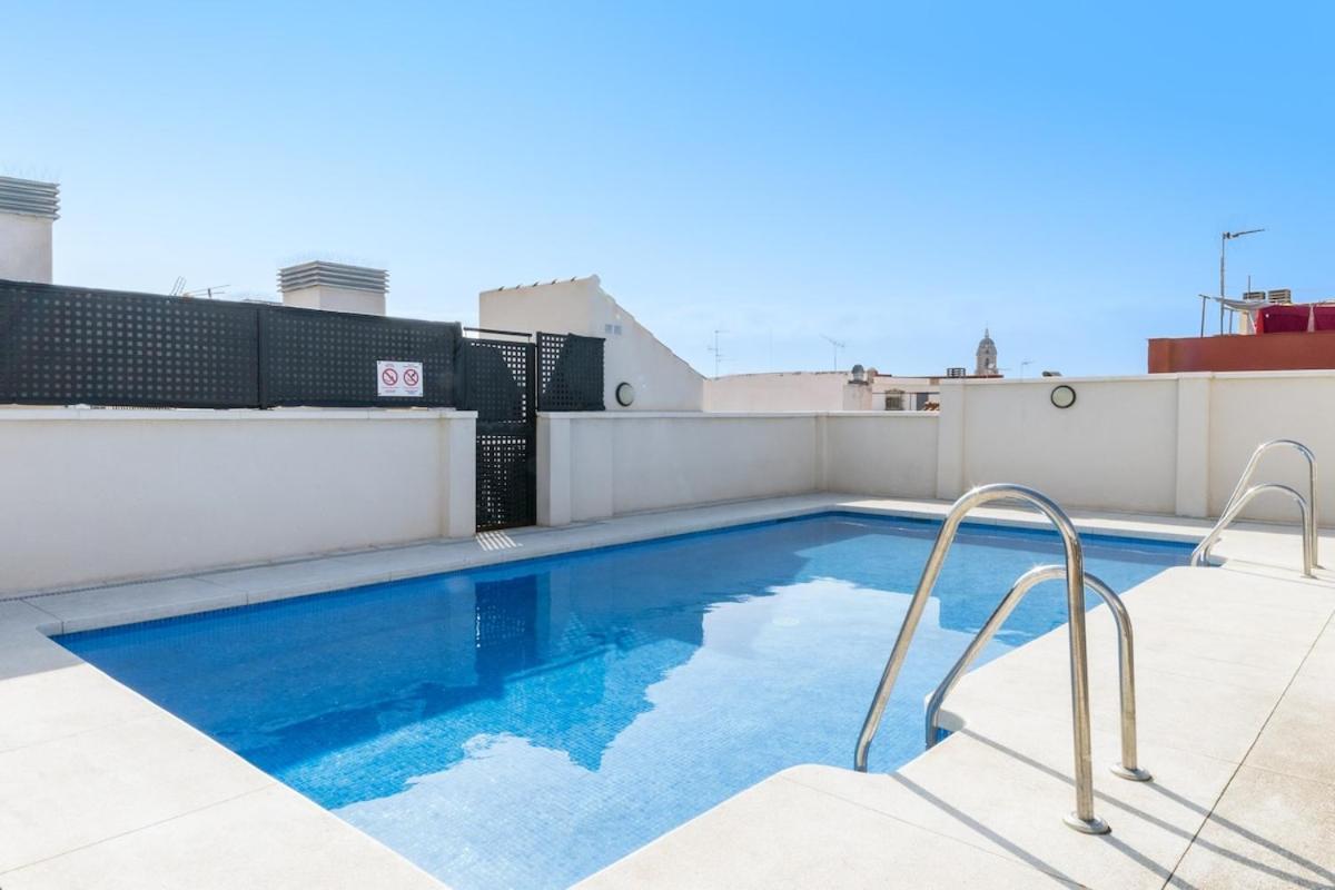 -Malagasunapts- Stylish City Centre Pool&Parking Dış mekan fotoğraf